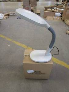 lot 262 image: Lavish Home 22 in. Natural Sunlight Gooseneck Desk Lamp in White (OPEN BOX)