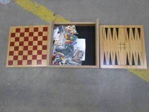 lot 342 image: Hey Play 12-HY2764 7 In 1 Combo Game - Chess Ludo & Chinese Checkers (OPEN BOX)