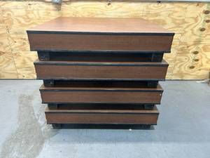 Lot of 4- PlatformDisplay Risers