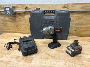 INGERSOLL RAND 1512 38 Cordless Impact Wrench with Charger, Battery and Case