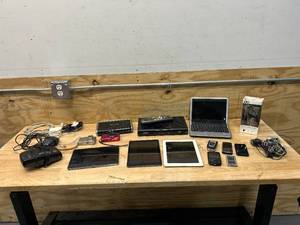 MISCELLANEOUS Electronics Lot