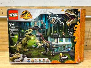 LEGO Jurassic World Dominion Giganotosaurus & Therizinosaurus Attack 76949 Building Toy Set for Kids, Boys, and Girls Ages 9 (810 Pieces)