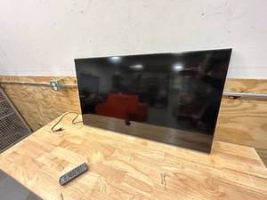 PANASONIC TH-42LFE6U 42 Full HD LED LCD Monitor