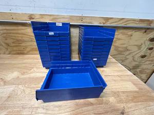 QUANTUM STORAGE SOLUTIONS Lot of 20- QSB 107 Shelf Bins