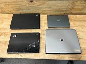 Lot of 4 Laptops- 3 HP and 1 Acer
