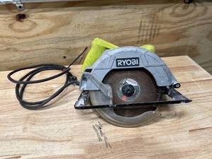 RYOBI CSB125 7-14 Circular Saw