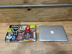 APPLE Lot of 2- Macbooks