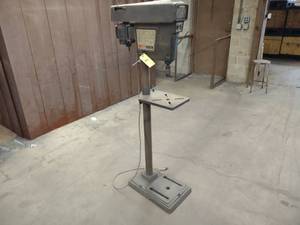 Craftsman 15.5 Drill Press, Belt S...