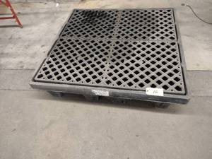 Pig Spill Deck, 51 x 51...
