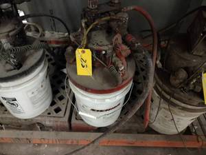 Graco Paint Pump with Spray Gun and...