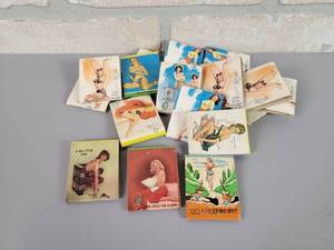 lot 327 image: (17) Vintage Pin-Up Girl Matchbooks