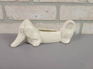 lot 328 image: Red Wing Pottery Wiener Dog Planter