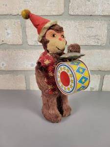 lot 341 image: Vintage Musical Monkey Wind-Up Toy - Made in Japan