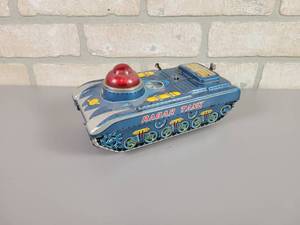 lot 369 image: 1960s Trade Mark Radar Tank Tin Litho Battery Operated Toy - WORKS - Made in Japan