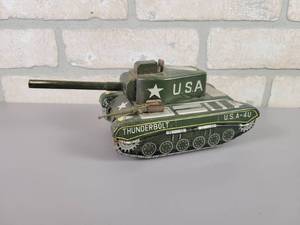 lot 384 image: 1960s Tin Litho Thunderbolt Cap Firing Friction US Army Tank - Friction Drive WORKS - Made in Japan