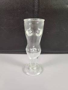 lot 394 image: Nude Woman Glass