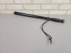 lot 423 image: WW2 Era All Wood Baton  Billy Club - Marked US on the End