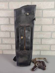 lot 431 image: Vintage APACHE Leather Arrow Quiver