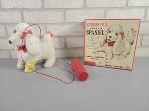 lot 452 image: Vintage CRAGSTAN Sweetie Spaniel Remote Control Toy in Original Box - WORKS