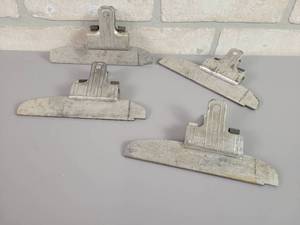lot 458 image: (4) Esterbrook No. 30 Clips