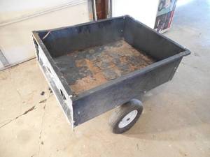 lot 1 image: Garden Lawn Mower Trailer