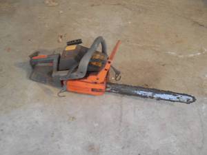 lot 11 image: Husqavarna chain saw 45
