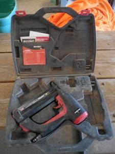 lot 23 image: Air Braid Nailer