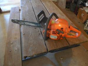 lot 30 image: Husqavarna Chain Saw 450 18