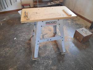 lot 58 image: Rigid work bench on casters