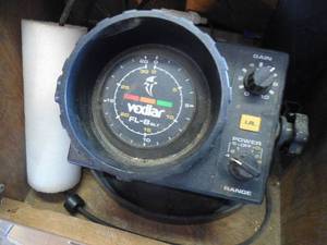 lot 59 image: Vexilar FL 8