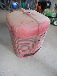 lot 70 image: Farmall Tractor Front