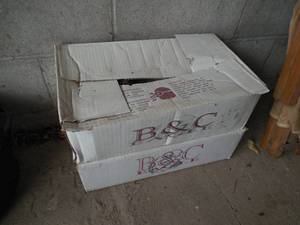 lot 86 image: 2 box roofing nails