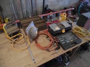 lot 108 image: Assorted tool lot