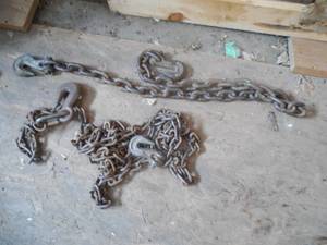 lot 129 image: 2 chains