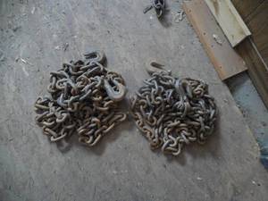 lot 131 image: 2 15 38 Log Chains