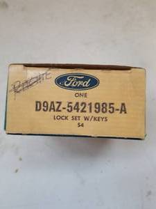 lot 77 image: NOS Ford Lock Set