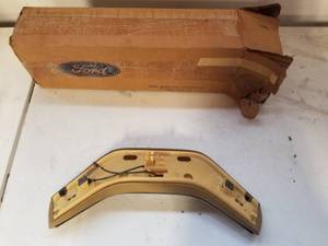 lot 83 image: Ford Horn Blow Assembly
