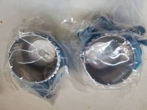 lot 86 image: Ford Wheel Cover Cap