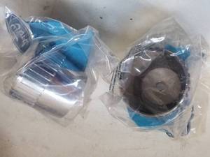 lot 87 image: Ford Wheel Cover Cap