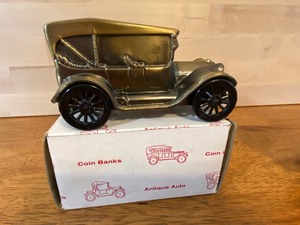 lot 119 image: Die Cast Cars & Truck