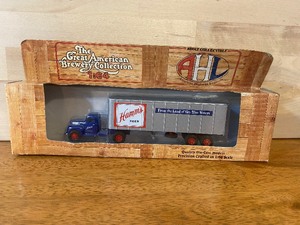 lot 132 image: Semi Truck Replicas