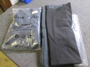 lot of 2 mens ski pants 32x30...