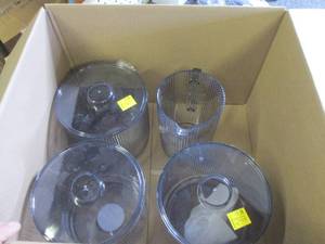 3 ice buckets and a 2.2qt pitcher o...