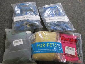 lot of 5 pcs of dog clothes ...