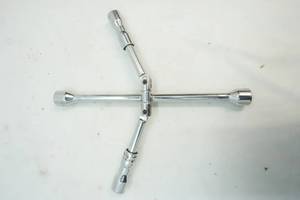 Tire iron