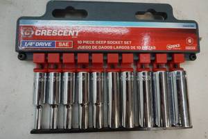 Crescent deep sockets