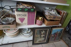 Large lot of housewares