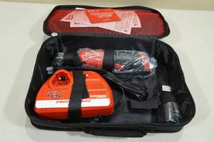 lot 3 image: Milwaukee M12 Fuel 38 Ratchet Set