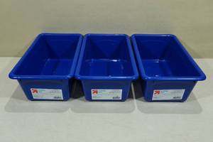 lot 19 image: 3 New Cubby Storage Bins -Blue