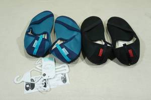 lot 44 image: 2 Pairs KoziKicks -Size Medium